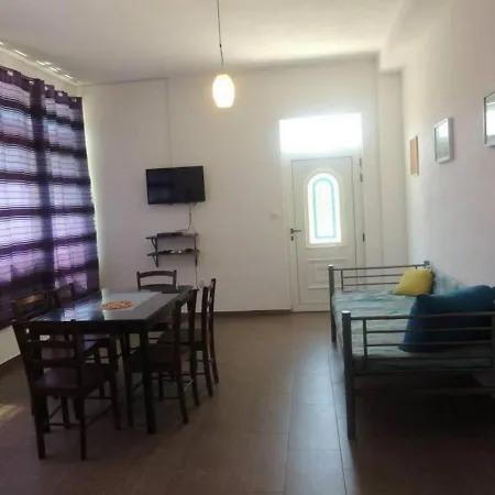 Bene Apartment Razanj